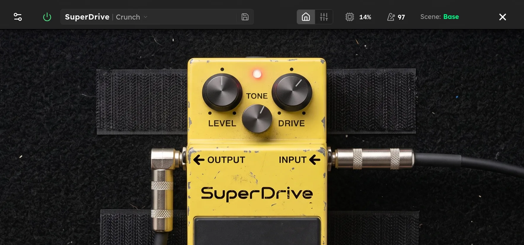 The SuperDrive device screen showing overdrive controls on the Axion display.